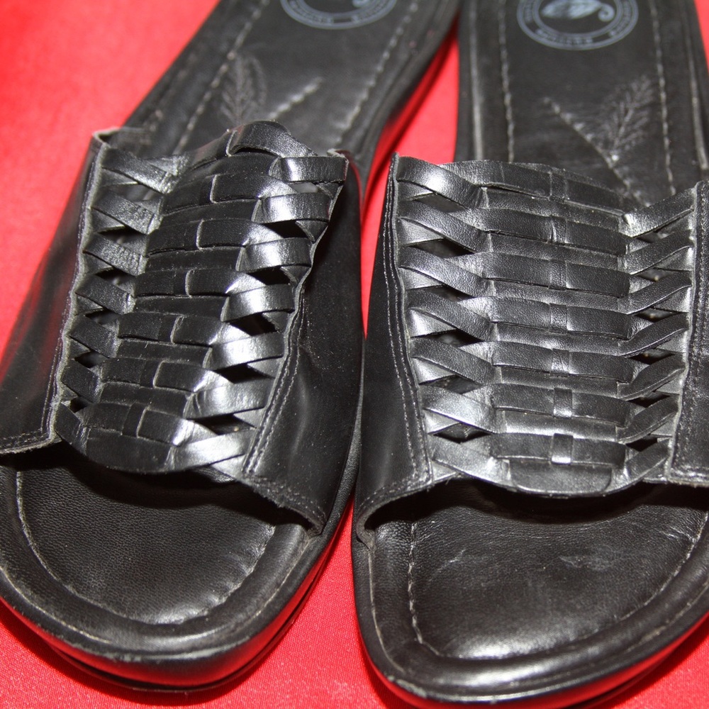 NURTURE SHOES Weave Slide NWOB